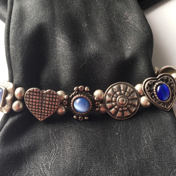 Vintage Silver and Blue Bracelet With Hearts - Picture 3 of 9